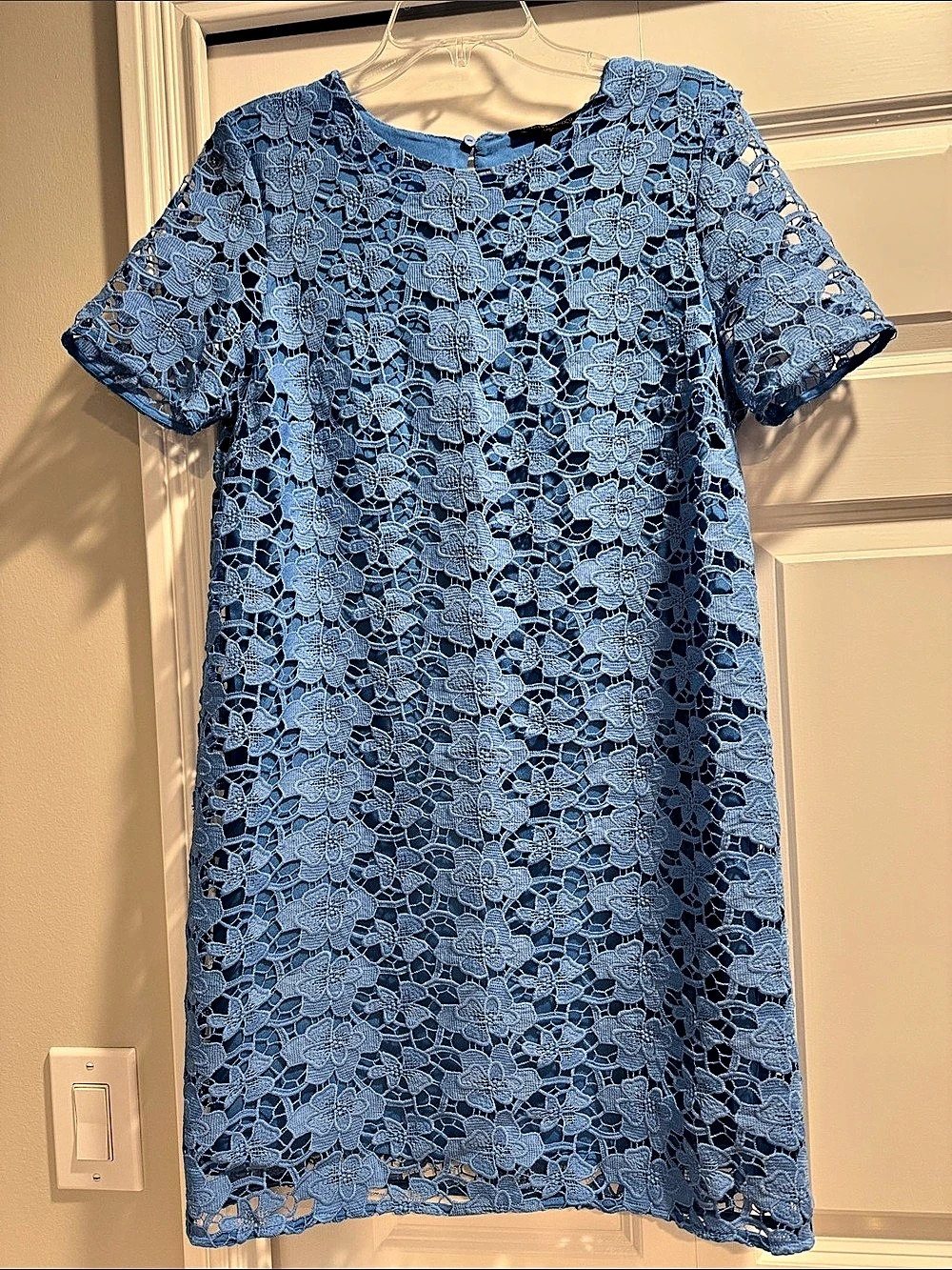 Felicity & Coco Blue Floral Lace Mini Dress Size Medium Like New